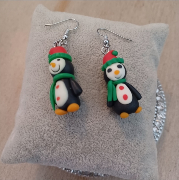 Green Holiday Christmas Penguin Dangle Drop Earrings - Picture 3 of 11